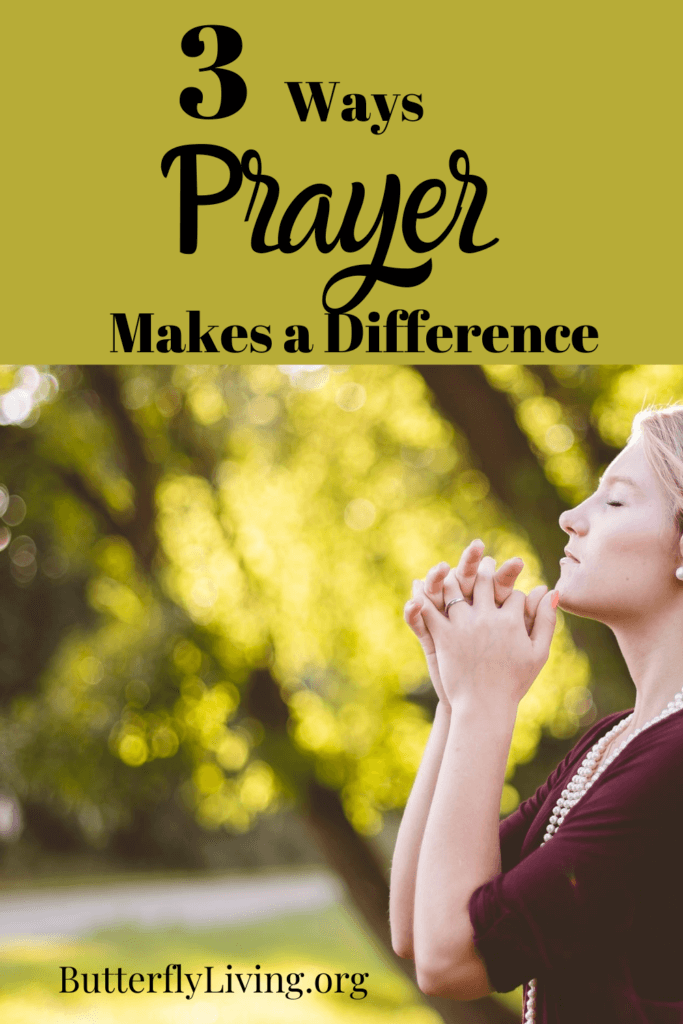 Lady Praying- 4 benefits of daily prayer