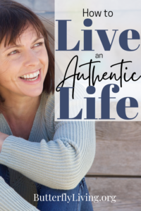 Lady smiling-living an authentic life